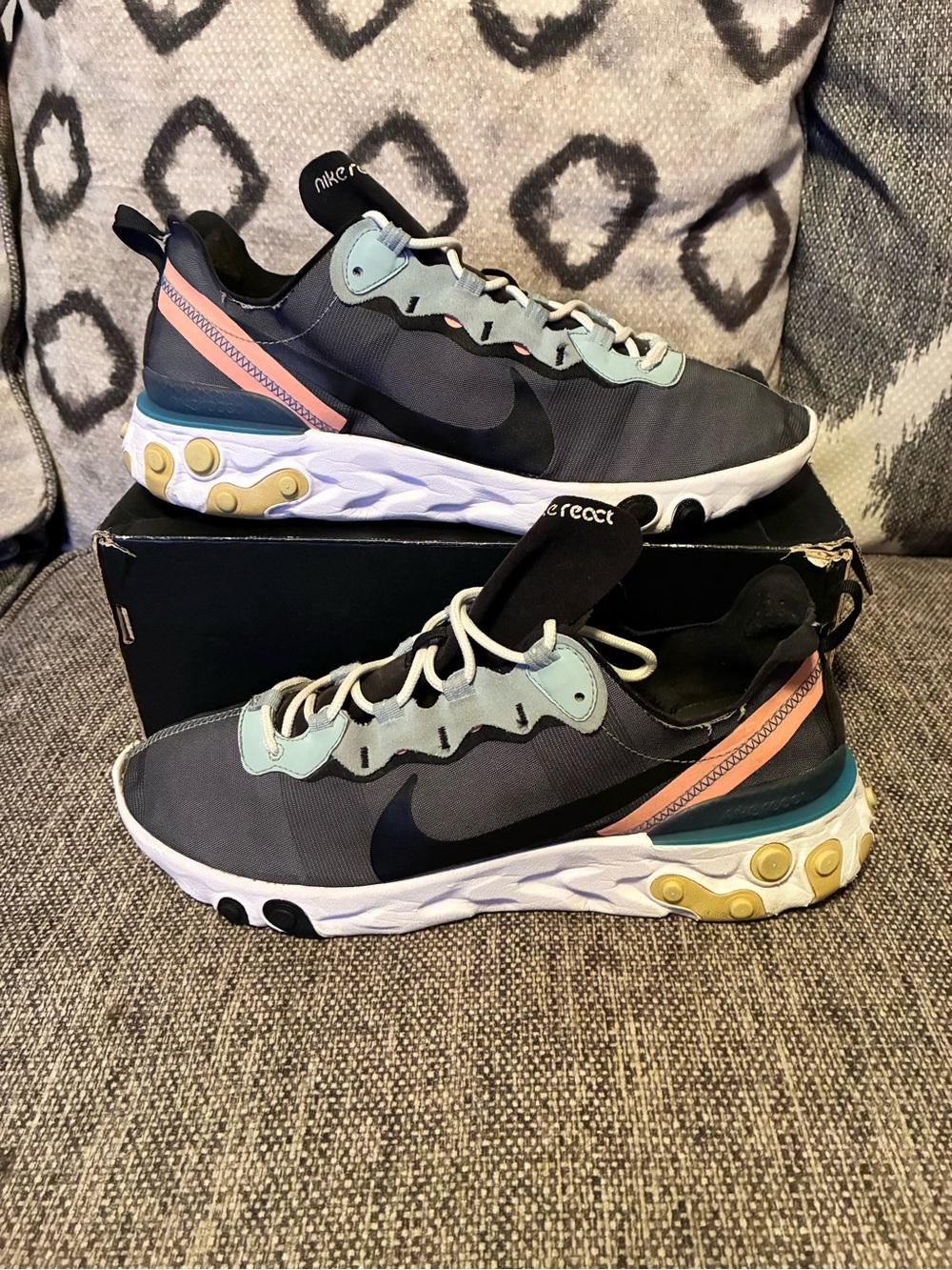 Nike React Element 55 Ocean Cube Size 11